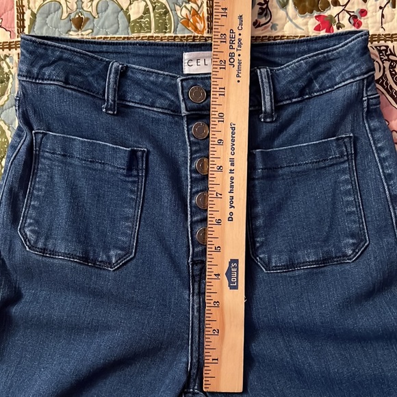 Cello High-rise Flare button-fly Jean - Picture 4 of 7